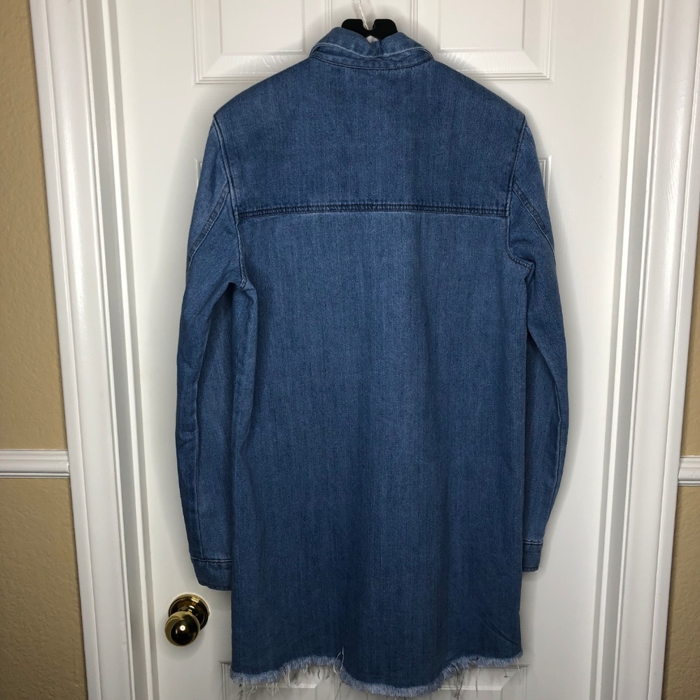 Forever 21 Womens Woven Jean Shirt Denim Shirt Med - Picture 2 of 7